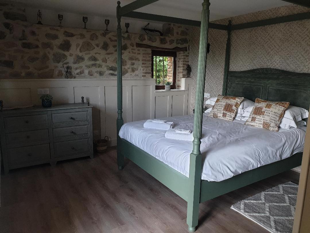 La Maison Ronde Bed and Breakfast Saint-Quentin-sur-Charente Exterior foto